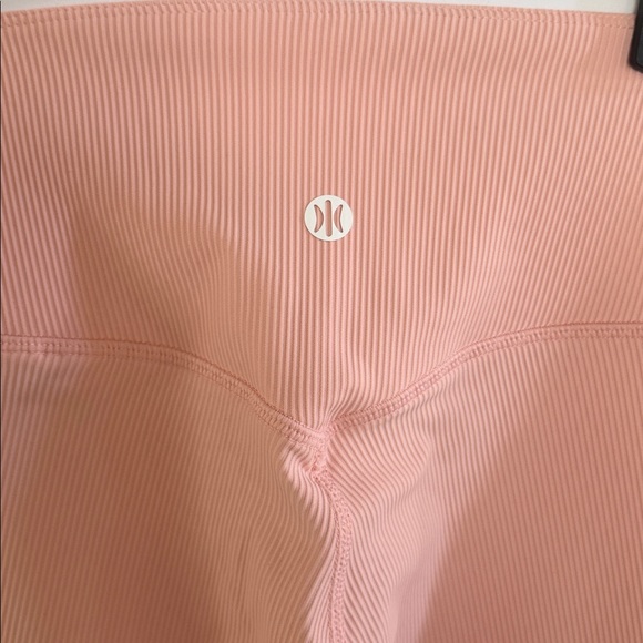 NWT Astoria pink bow leggings size small super cute! - Picture 4 of 5